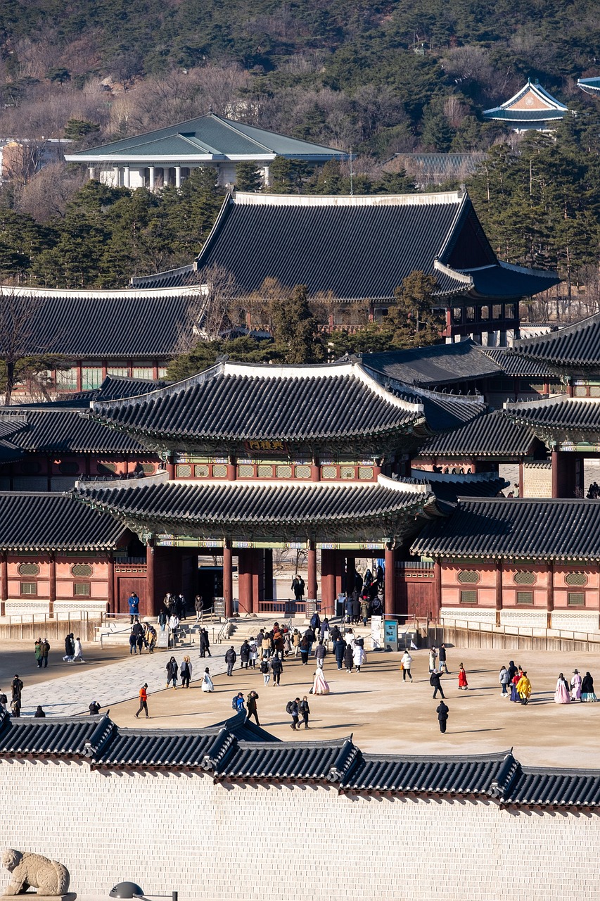 Gyeongbokgung Palace: Seoul's Grand Royal Palace