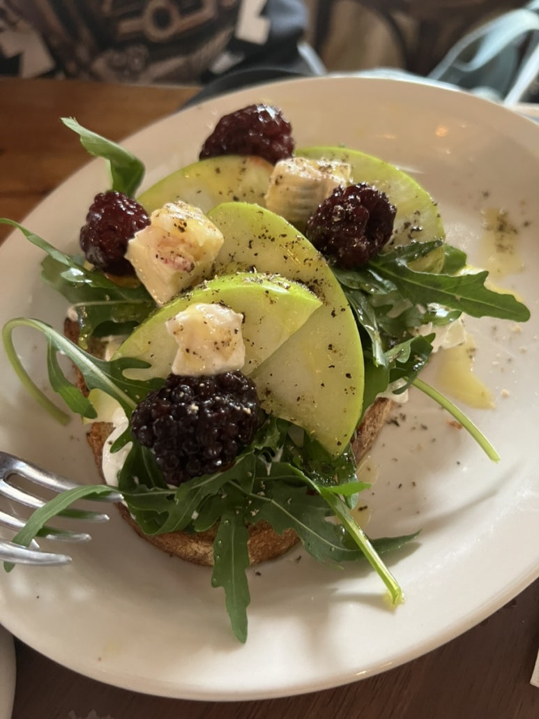 Korean Brunch Culture: Where Locals Eat on Weekends 5